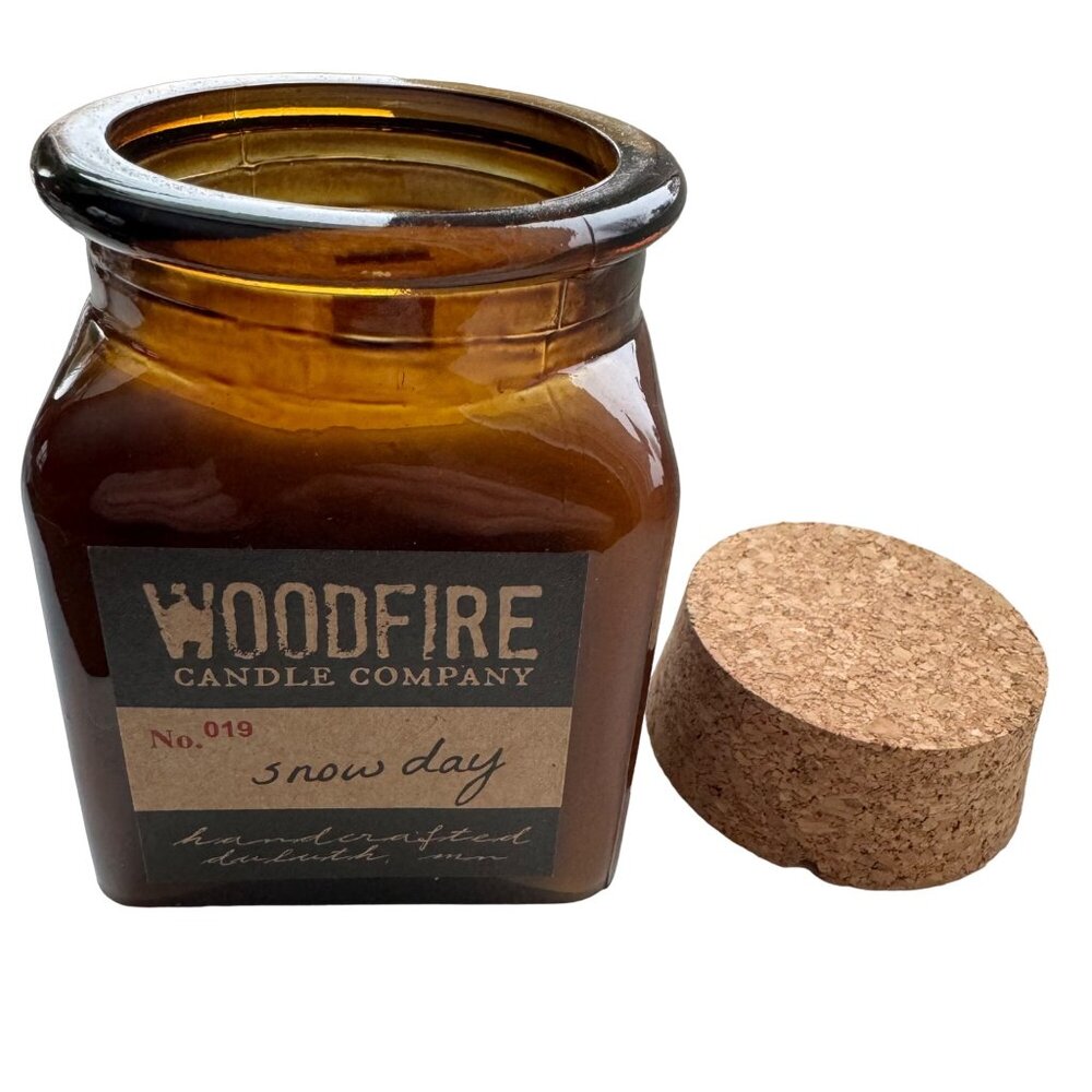 Woodfire candle Company Snow Day No. 019 Handcrafted Candle Duluth MN New - Picture 2 of 9
